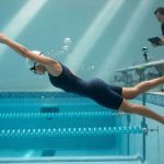 Die richtige Technik beim Schwimmen lernen